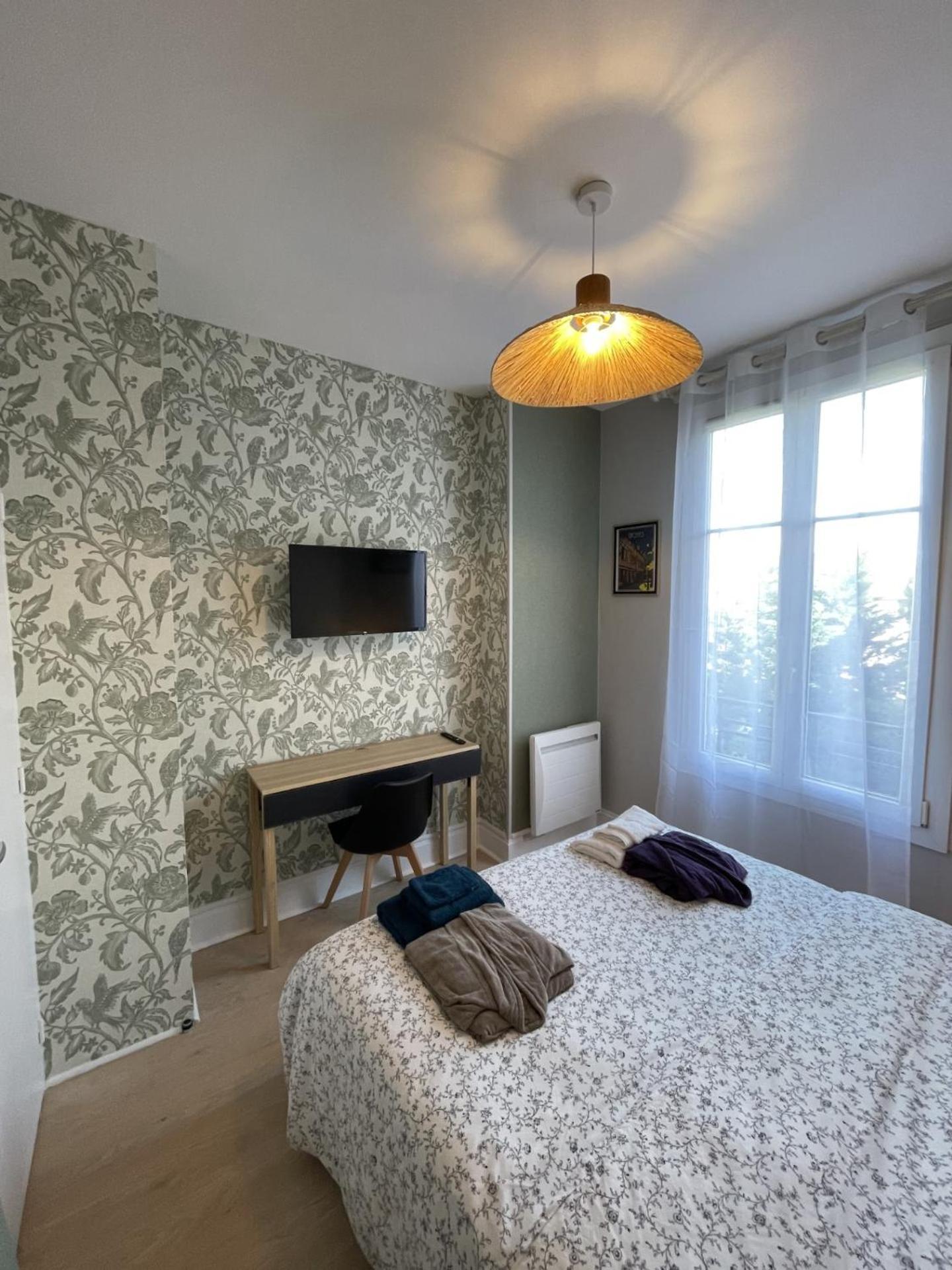 Le Treize Au Coeur Du Bouchon Apartment Troyes Exterior foto