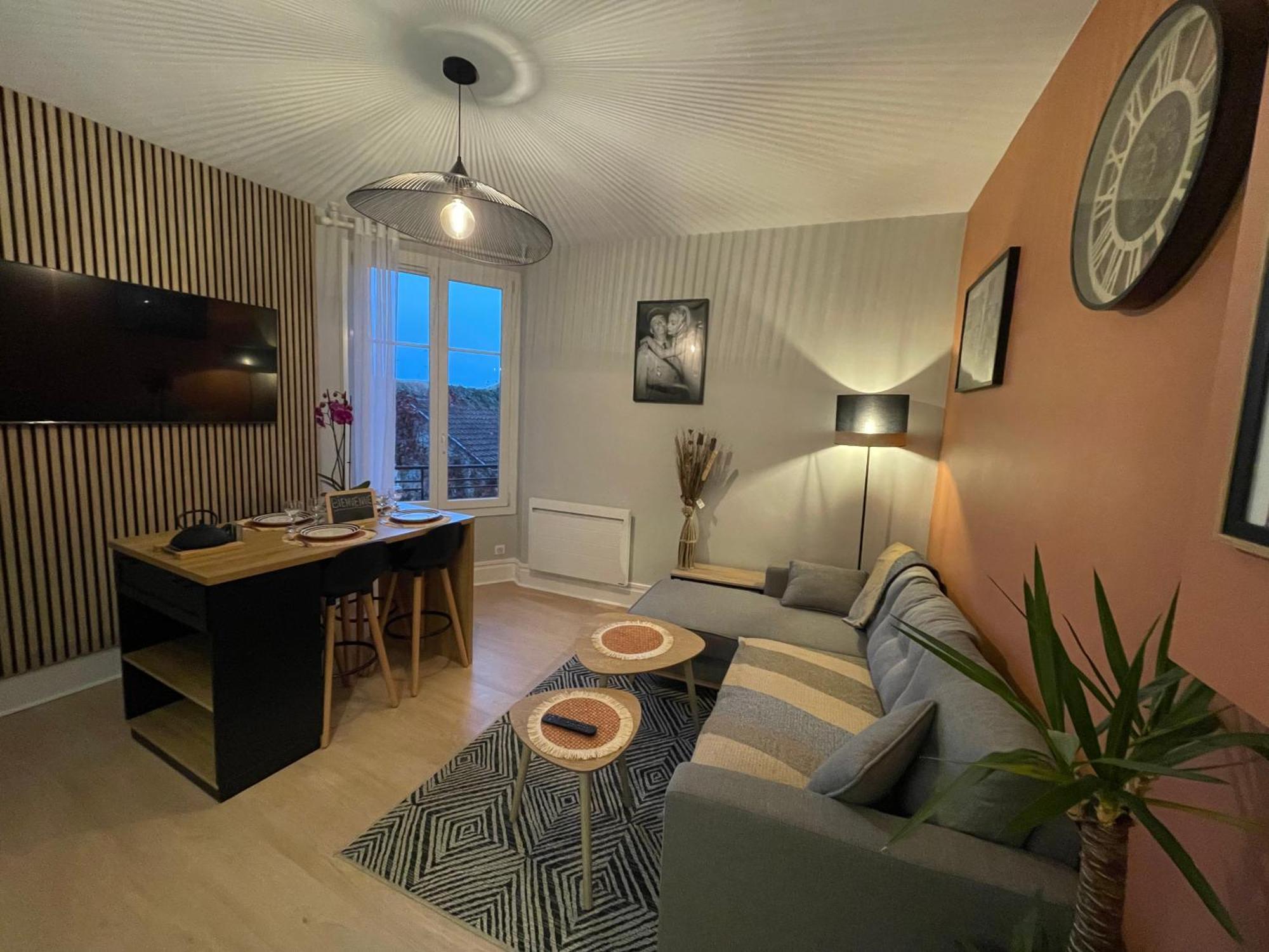 Le Treize Au Coeur Du Bouchon Apartment Troyes Exterior foto